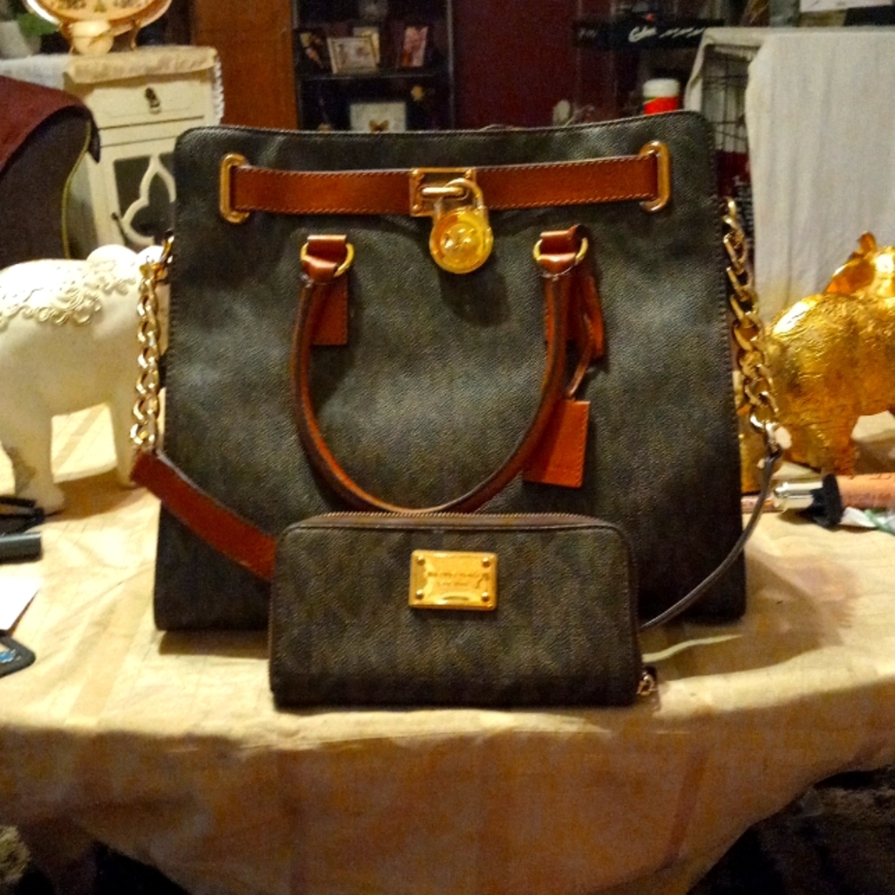 Michael Kors purse and wallet